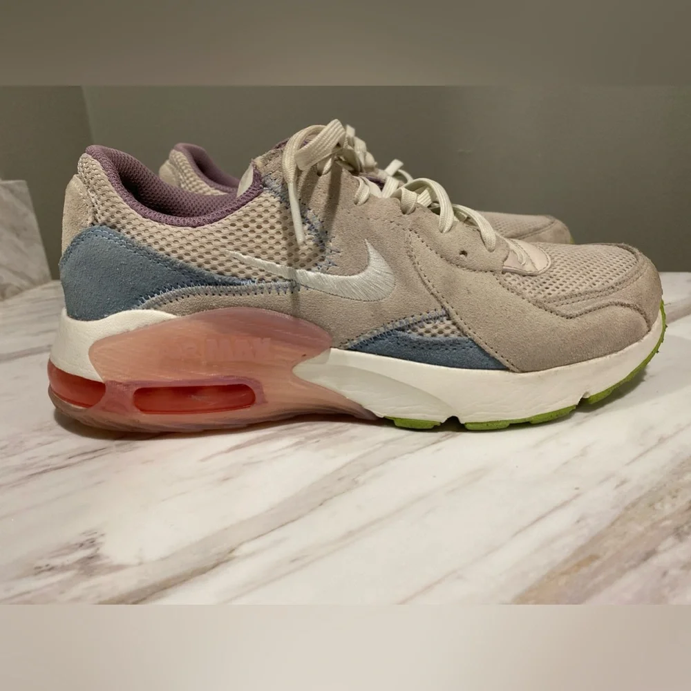 Nike Air Max Excee Shoes CD5432-120 Womens 7.5 Light Orewood Brown Amethyst Wave - Picture 2 of 10